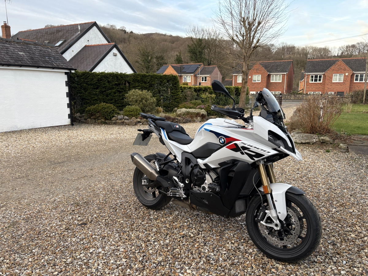 BMW S1000XR